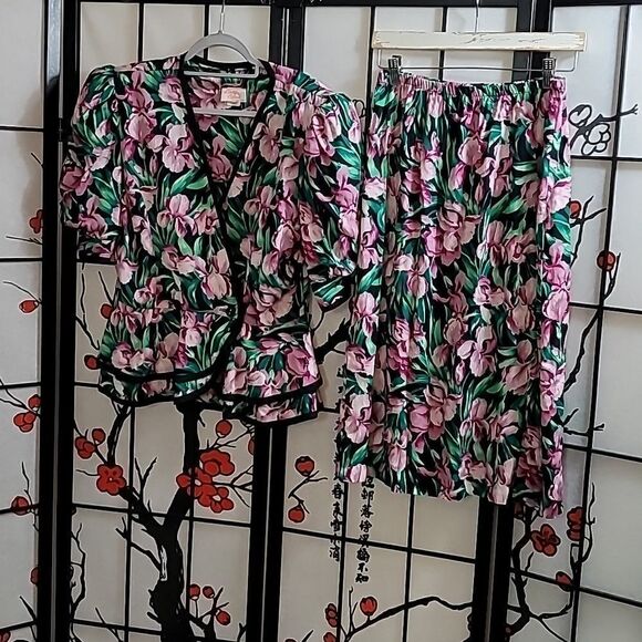 Vintage Lady Carol of New York  80s Women's Short Sleeve Blazer/Skirt set - Picture 1 of 15